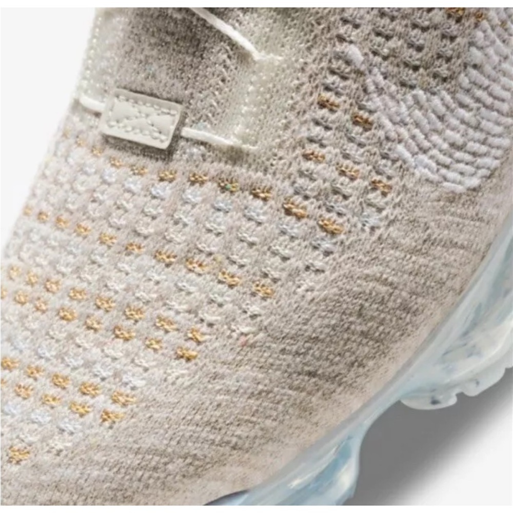 NEW W Size 10 - Nike Air
VaporMax 2020 Flyknit Oatmeal
M Size 8.5 - Picture 7 of 10
